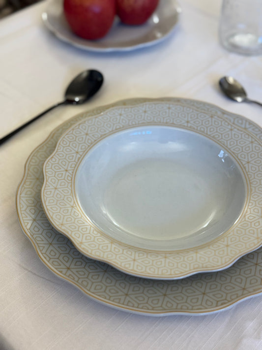 Servizio Piatti 18 Pezzi Tognana Diana Porcellana Beige