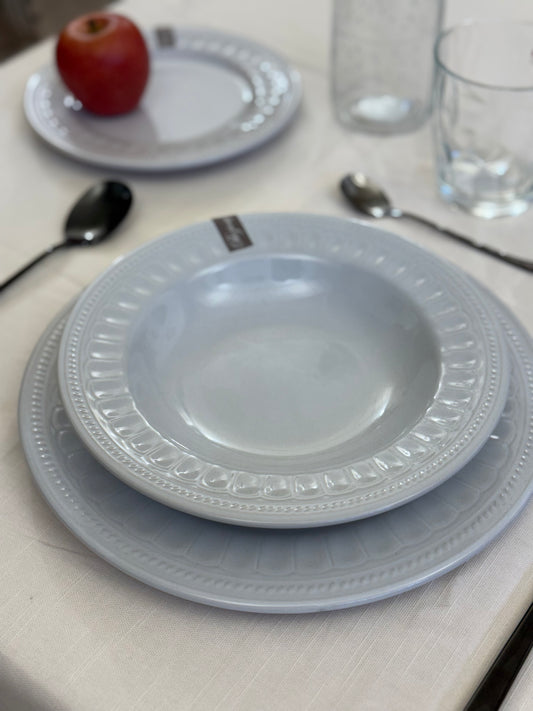 Serzizio Piatti Latte Preziosa Home in Ceramica con Bordo Lavorato 18Pz