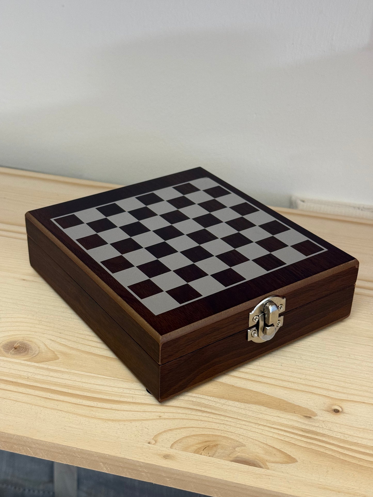 Set Sommelier 4 Accessori con Scacchiera in Legno