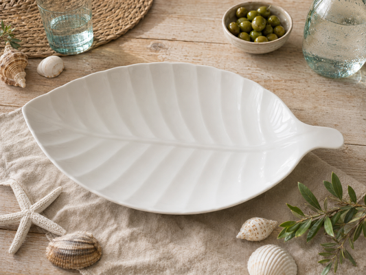 Vassoio in Ceramica Bianca a Forma di Foglia 41x24cm