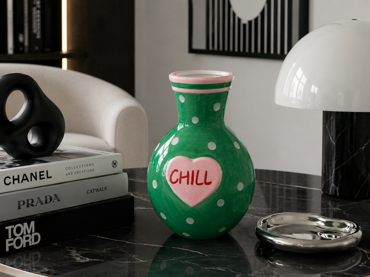 Vaso Decorativo in Ceramica Verde "Chill" con Cuore Rosa 19,5 cm