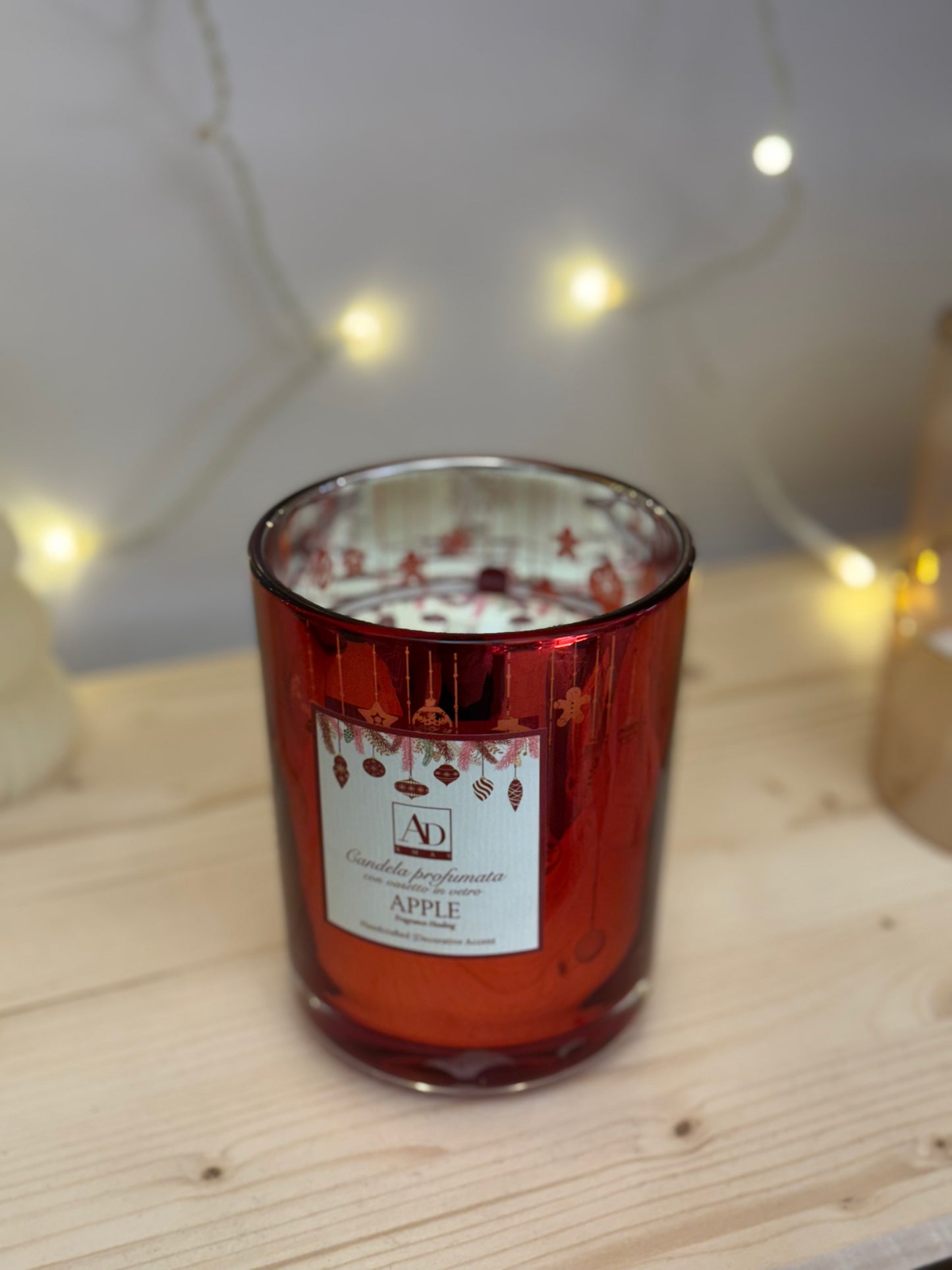 Candela Profumata Apple in Vetro Rosso - 330g Durata 45h