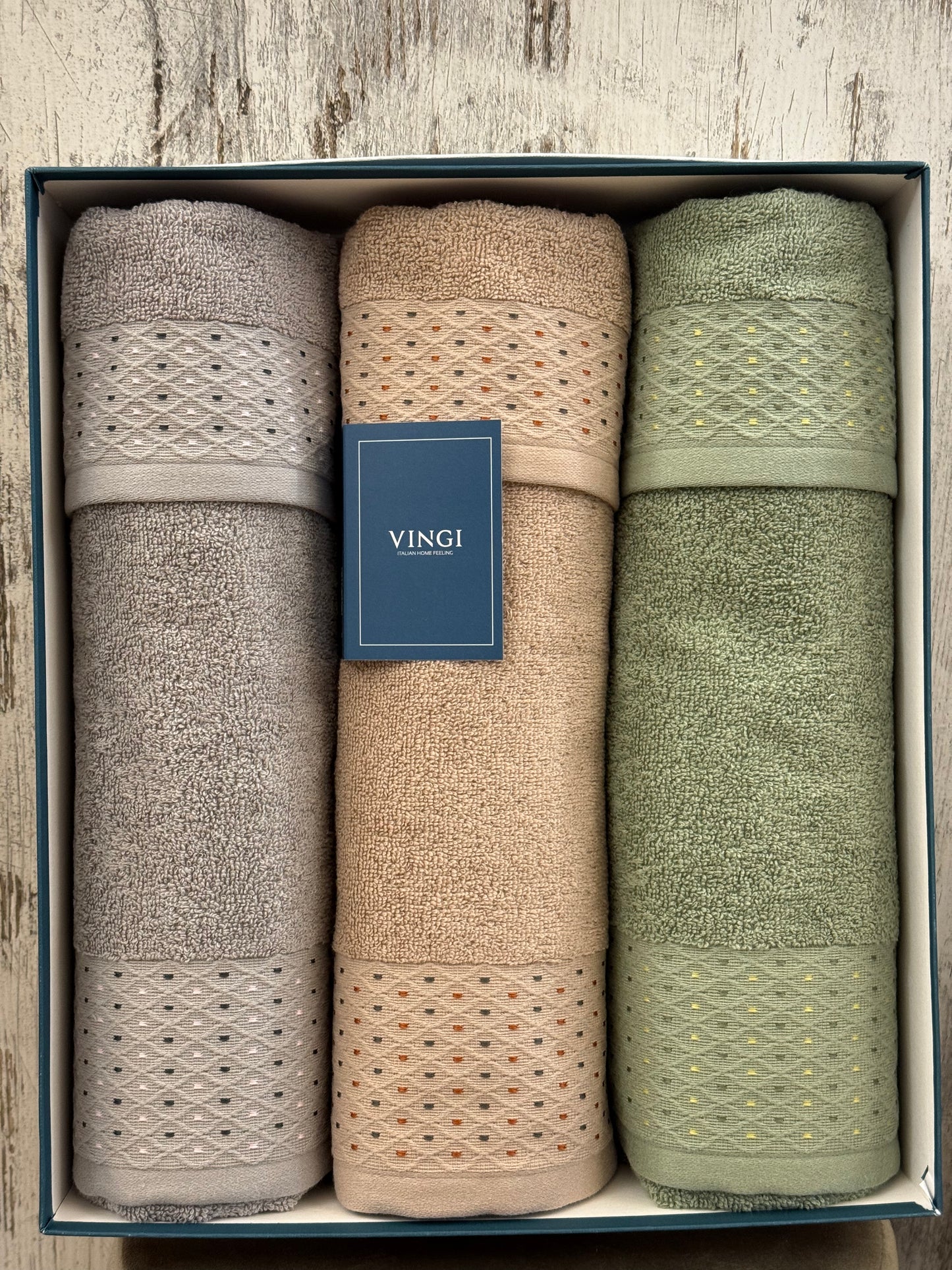 Set Asciugamani 3+3 in Spugna 100% Cotone Vingi Assia